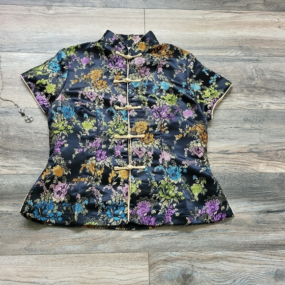 Eastern Collection Top - Picture 9 of 12